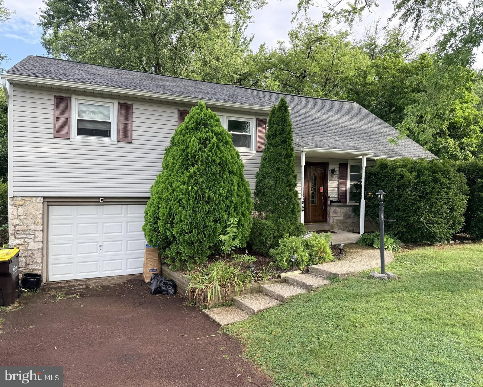232 WOODLAWN DR, LANSDALE 19446, PA