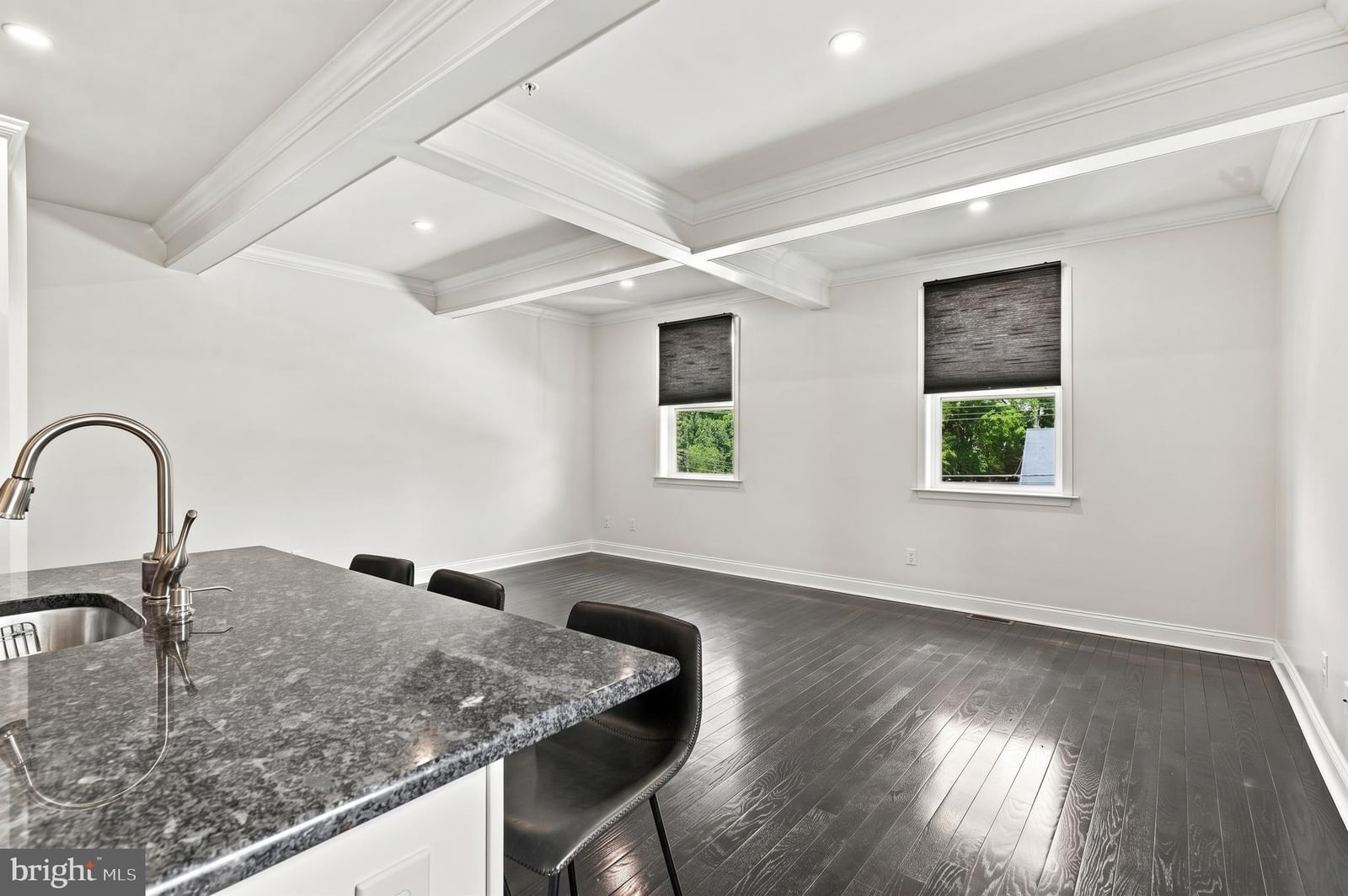 113 COLWELL LANE photograph