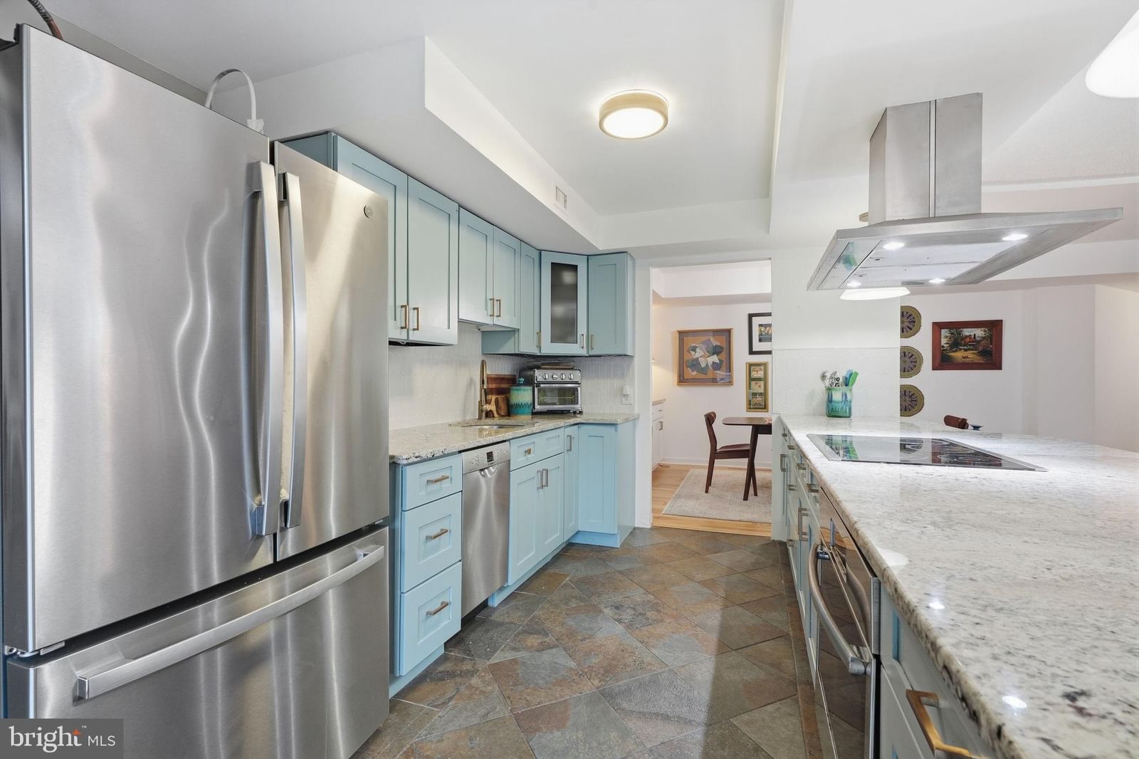 100 BREYER DRIVE #3-H photograph