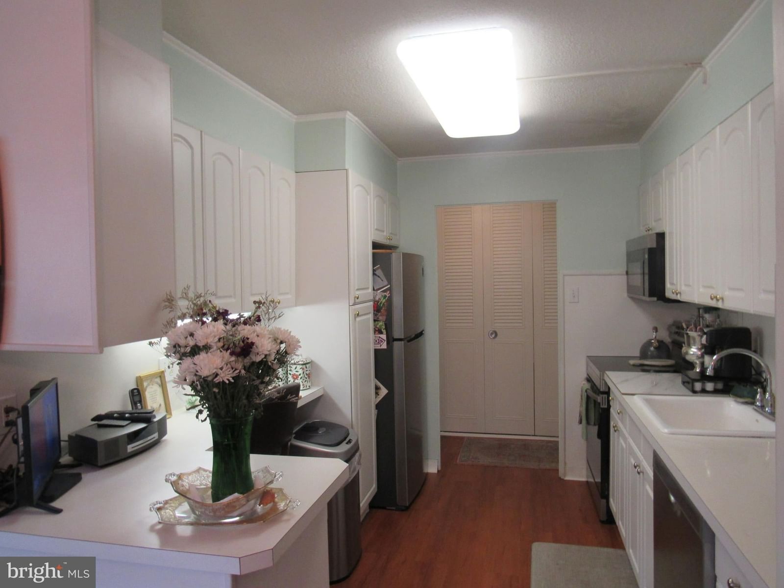 1001 CITY AVENUE #E-209 photograph