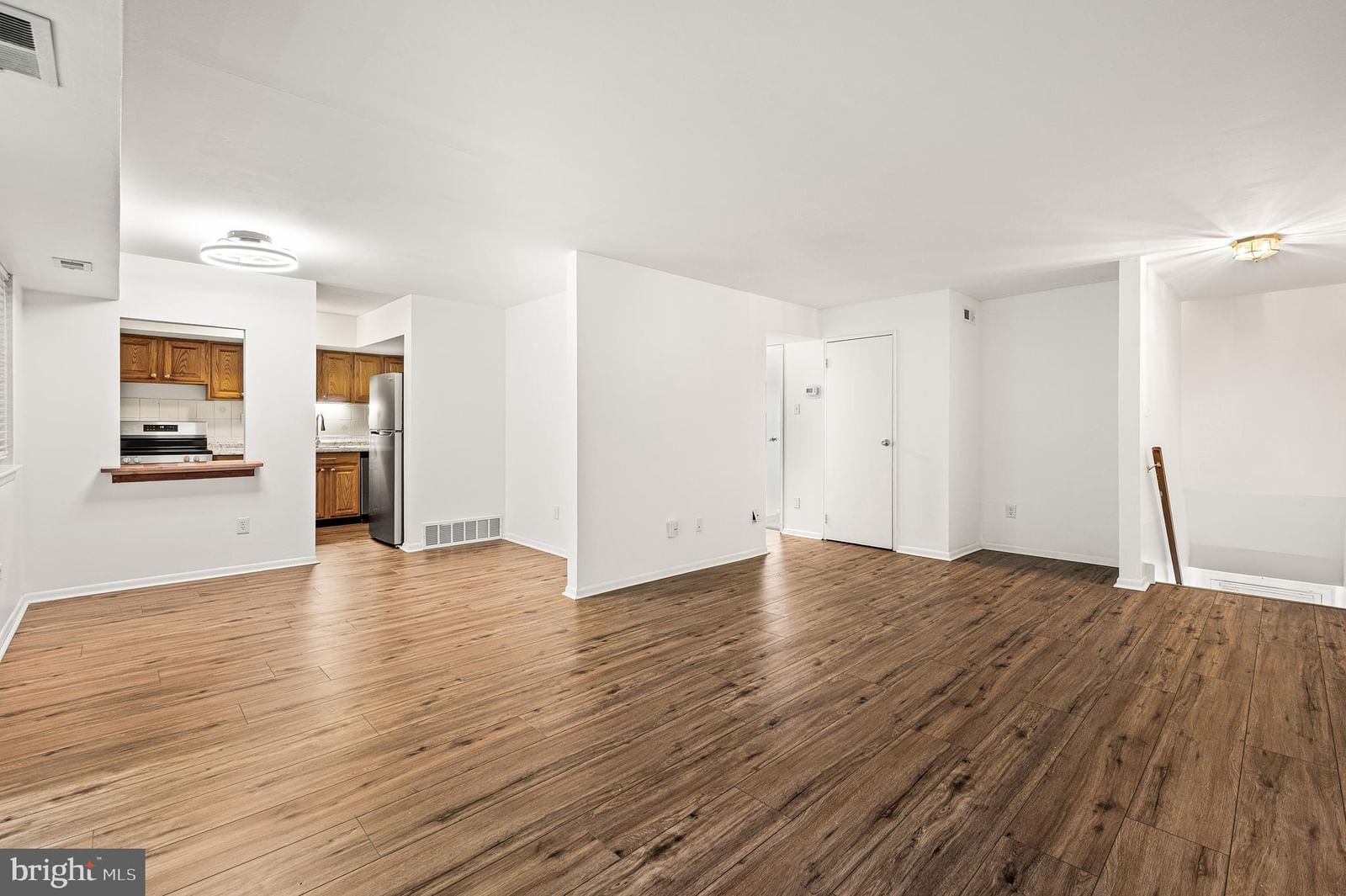 11 WEXFORD DRIVE photograph