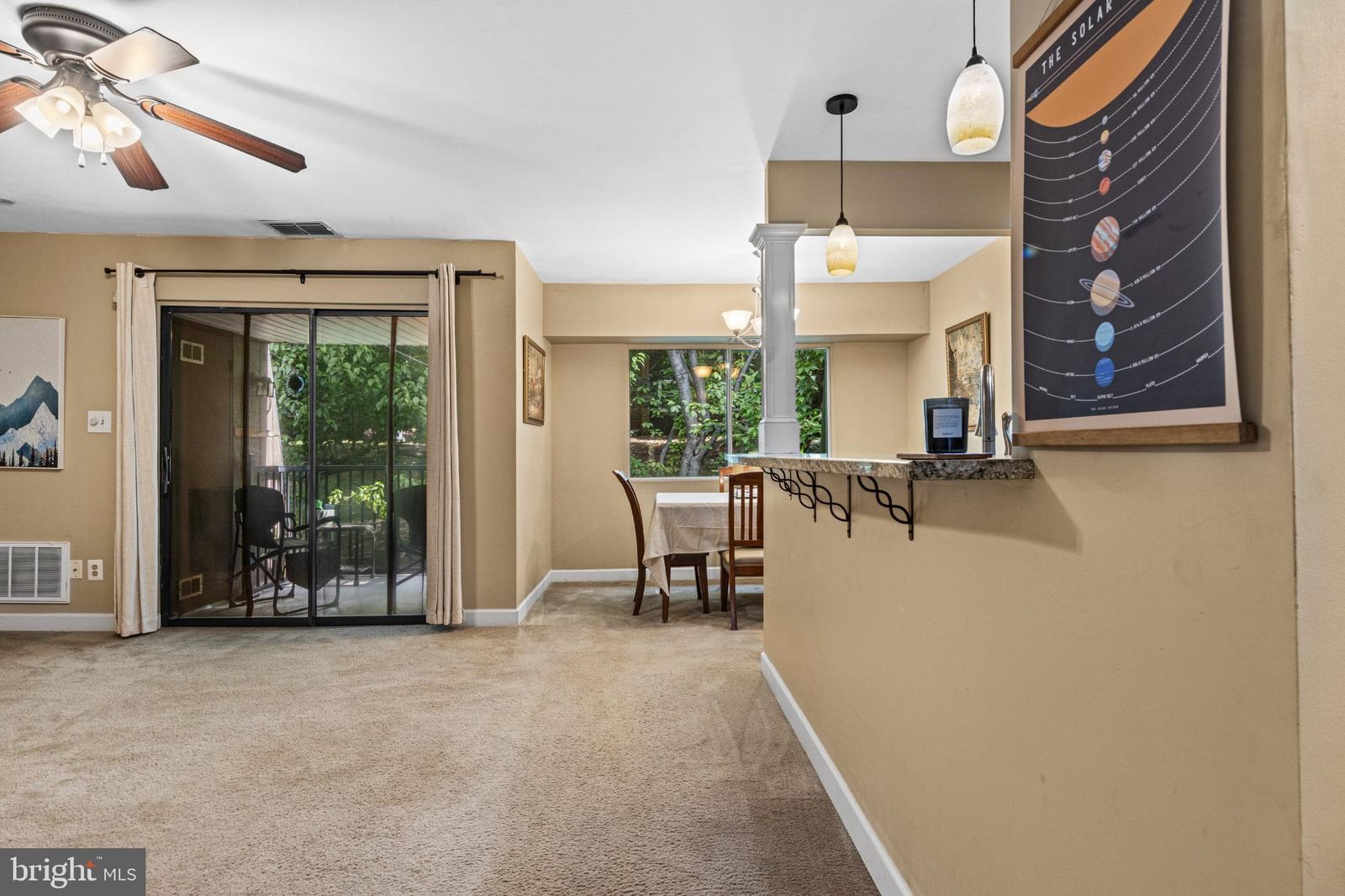 1012 MEADOWVIEW LANE #1012 photograph