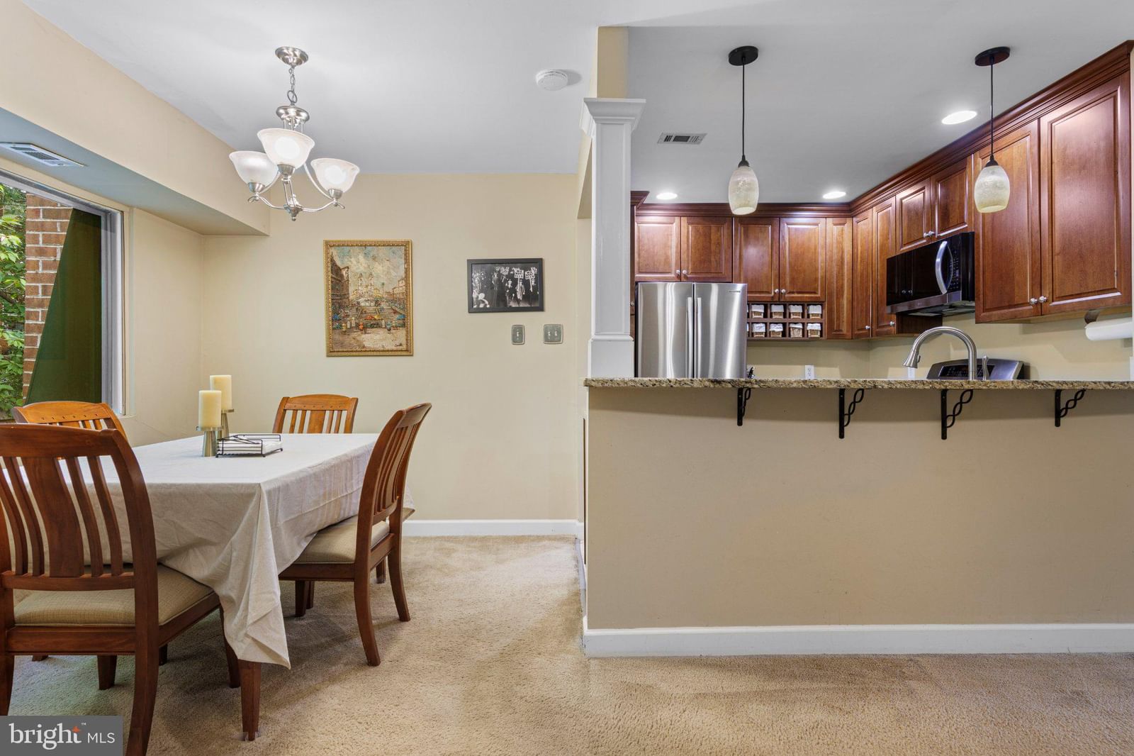 1012 MEADOWVIEW LANE #1012 photograph