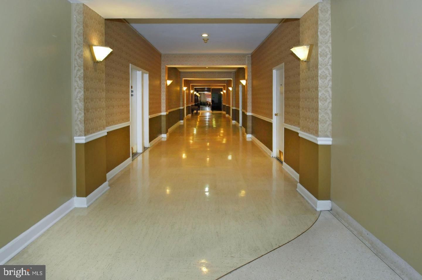 7900 OLD YORK ROAD #302B photograph