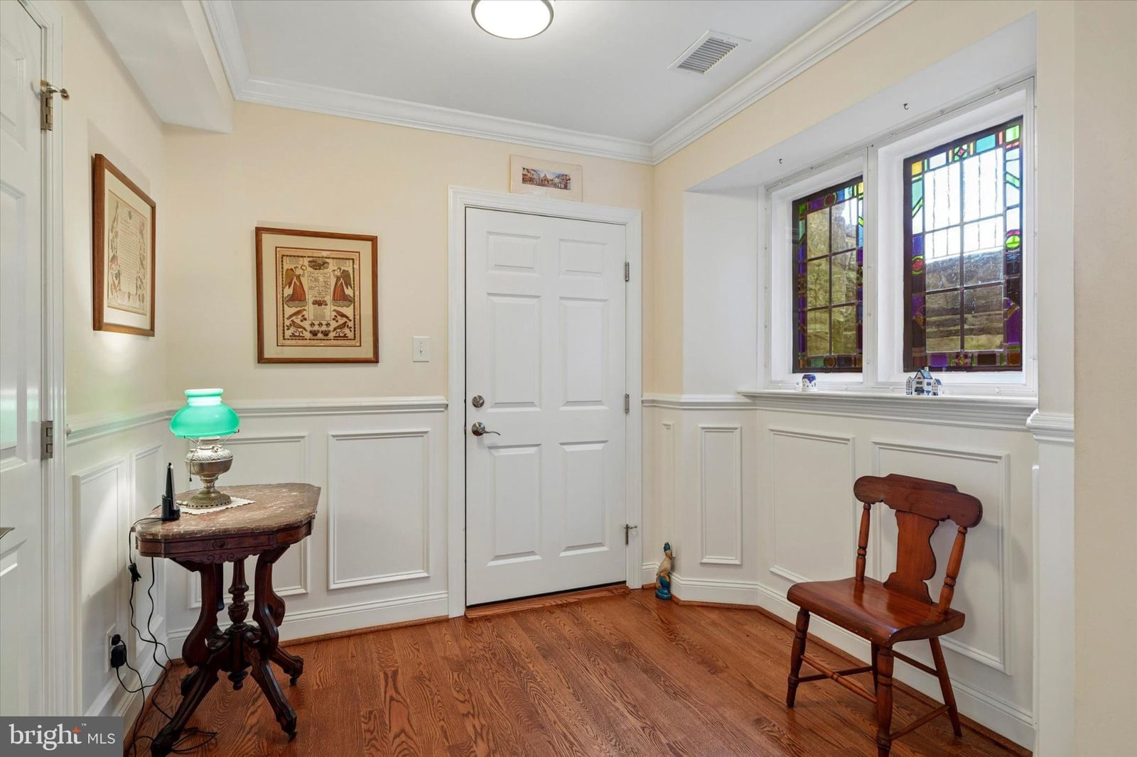 200 PRICE AVE #2 photograph