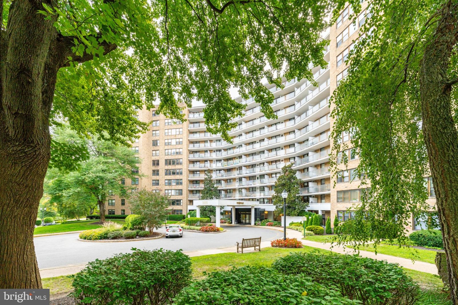1600 HAGYS FORD ROAD #8U photograph