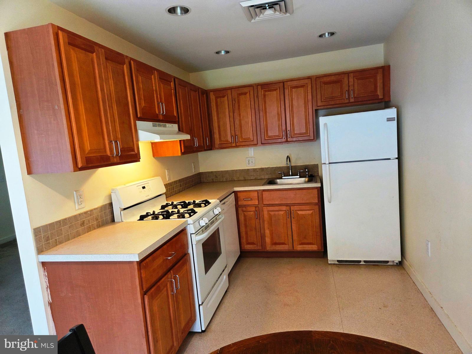 1600 CHURCH ROAD #B108 photograph