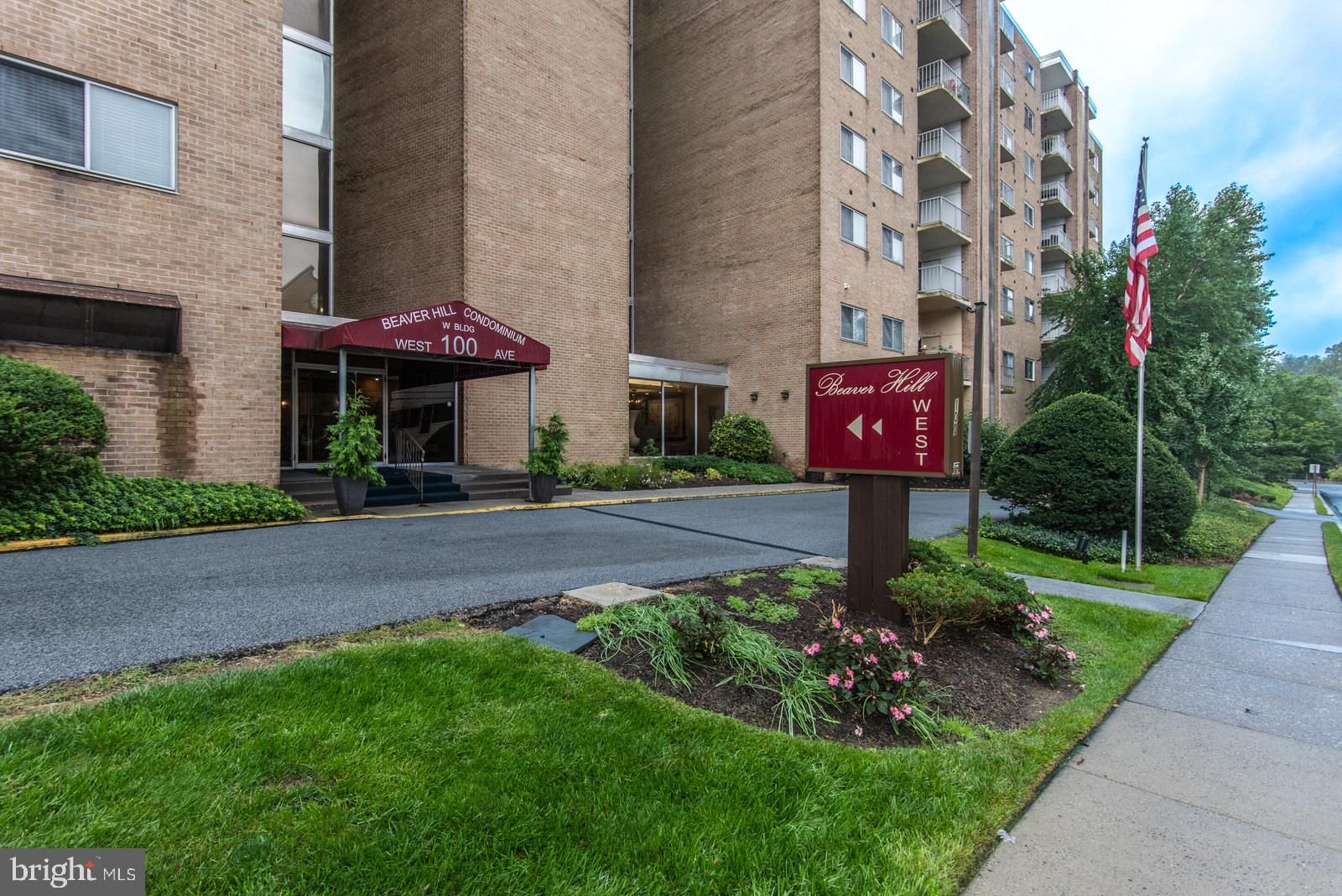 100 WEST AVENUE #606-W photograph