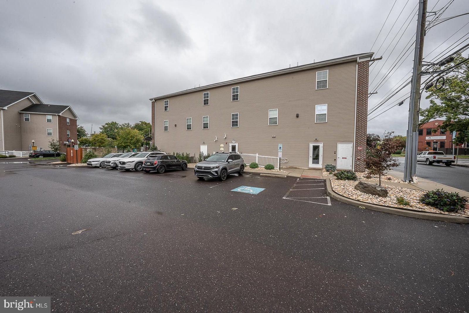 192 S HANOVER STREET #E photograph