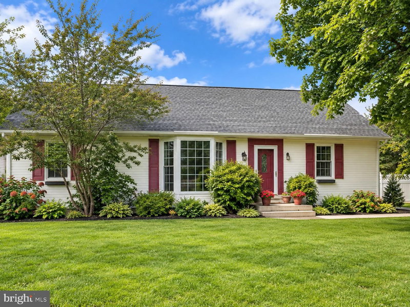 73 BURNSIDE AVENUE