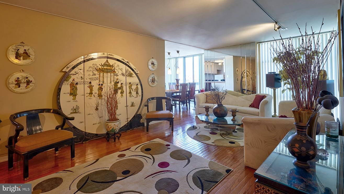 3600 CONSHOHOCKEN AVENUE #1703 photograph