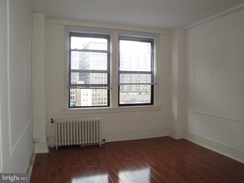 1324 LOCUST STREET #809 photograph