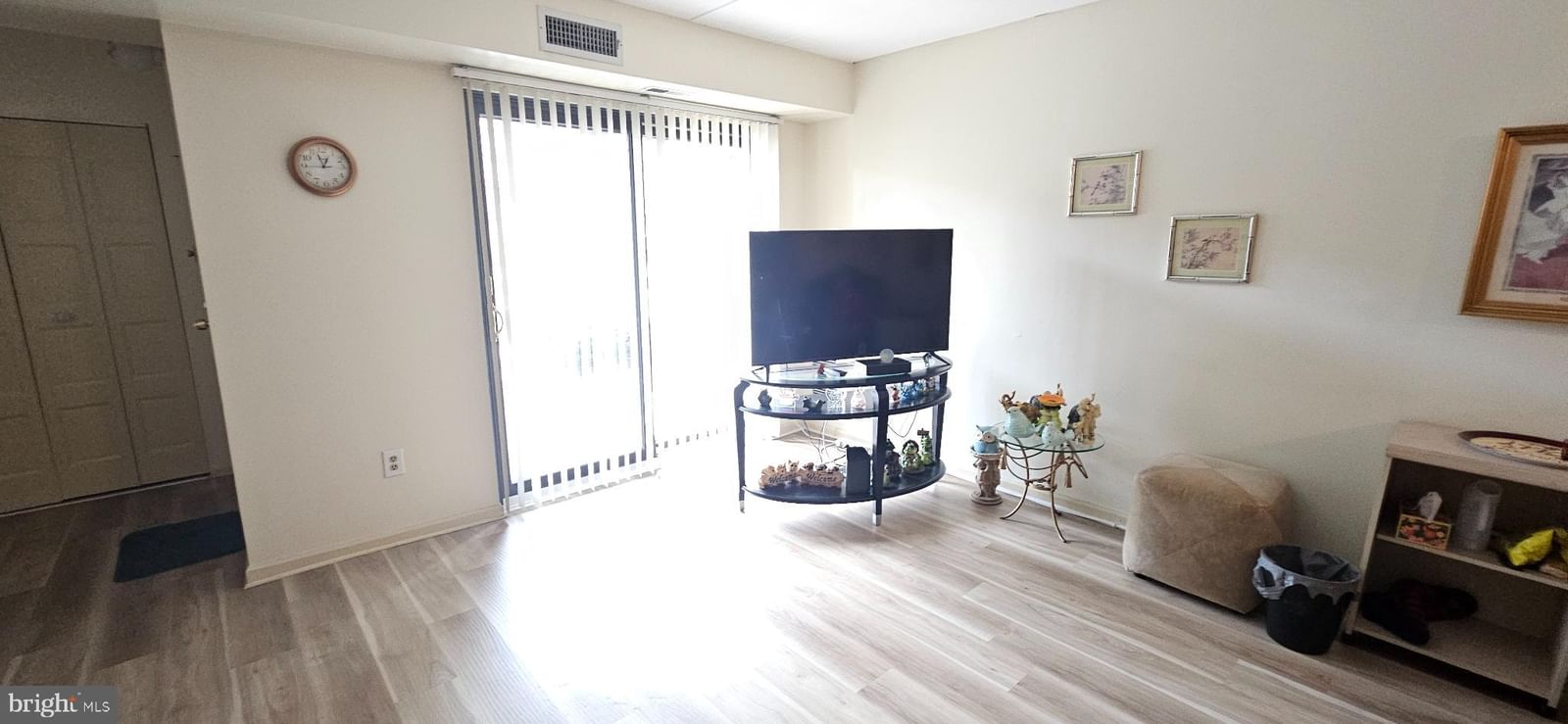1101 DELAIRE LANDING ROAD #101 photograph