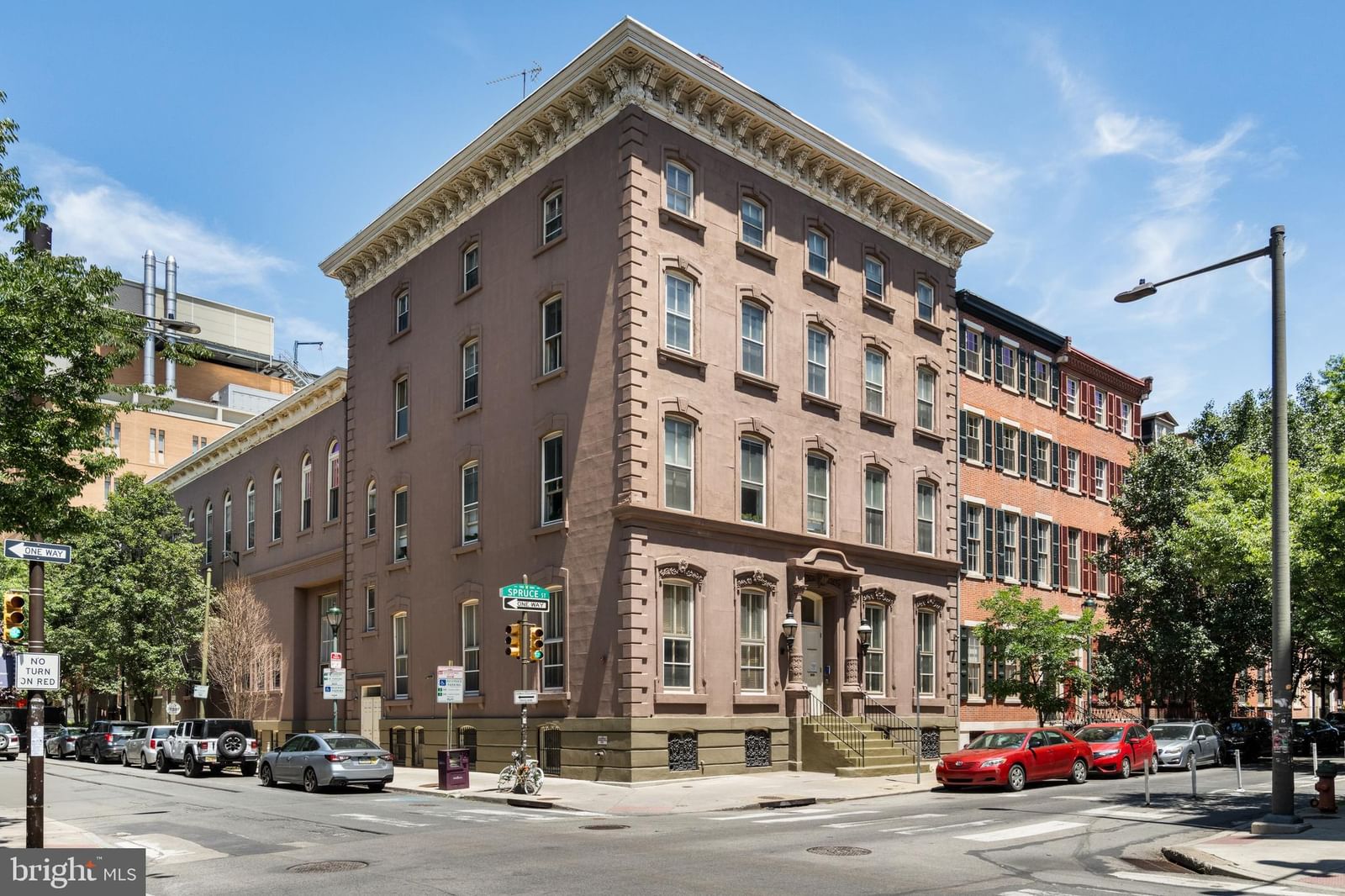 1035 SPRUCE ST, PHILADELPHIA 19107, PA