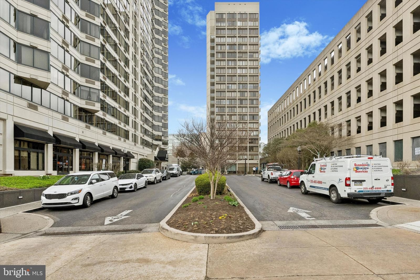 2001 HAMILTON ST, PHILADELPHIA 19130, PA