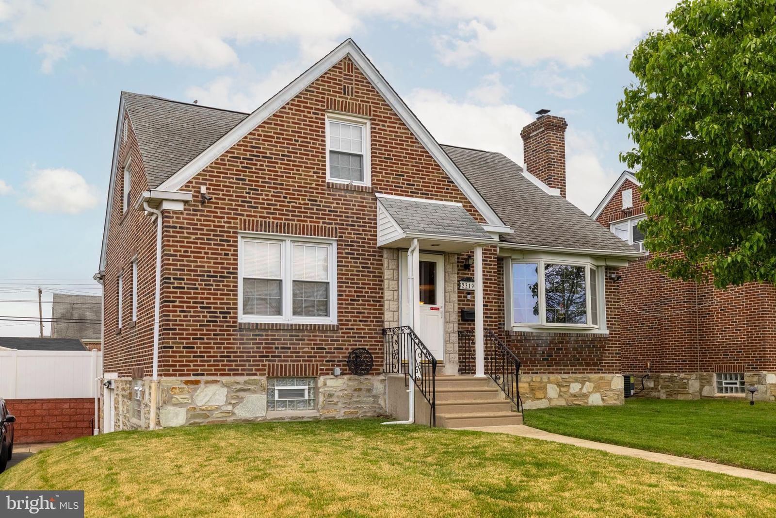 2319 ARTHUR ST, PHILADELPHIA 19152, PA