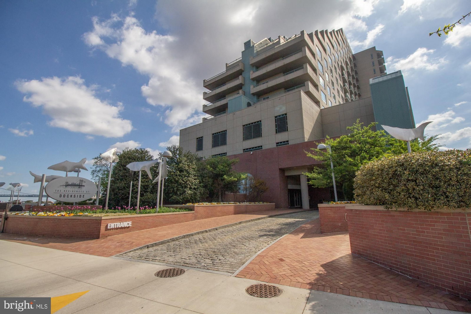 717 S CHRISTOPHER COLUMBUS BOULEVARD S #714 photograph