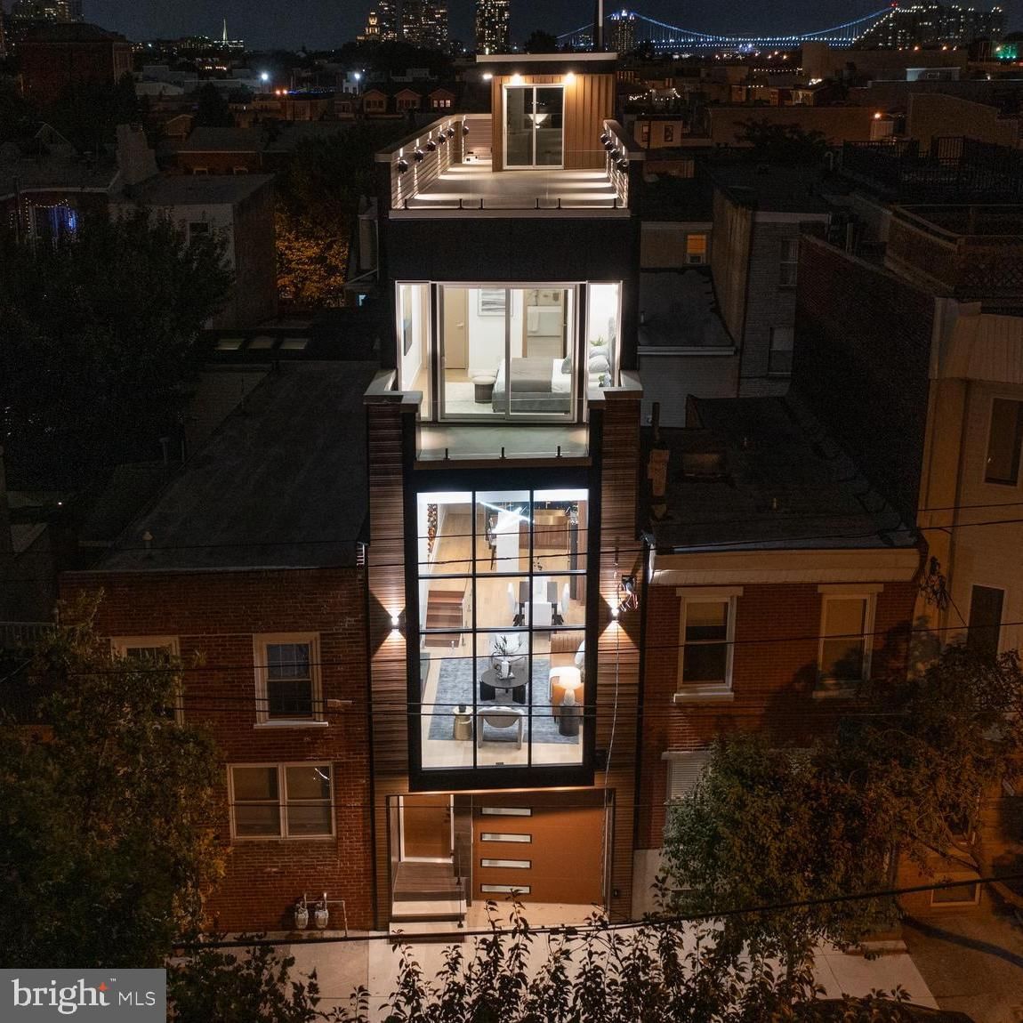 217 TASKER ST, PHILADELPHIA 19148, PA