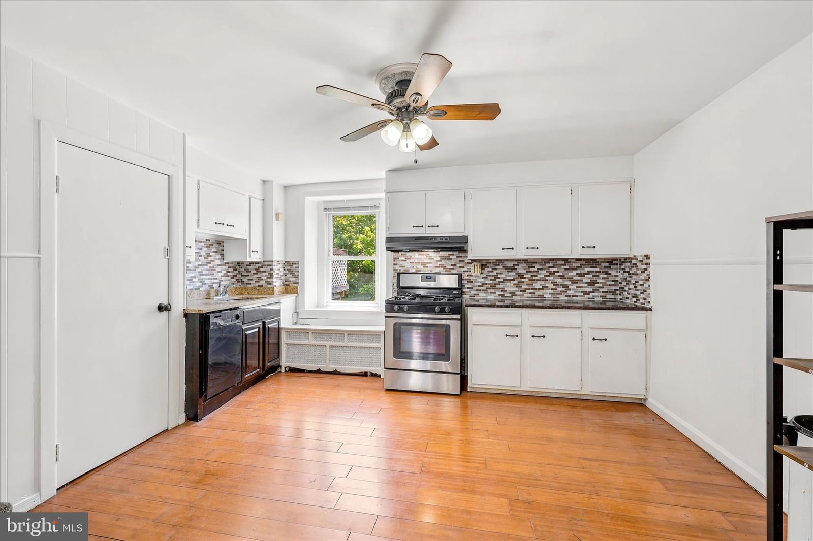 165 LEVERING ST, PHILADELPHIA 19127, PA