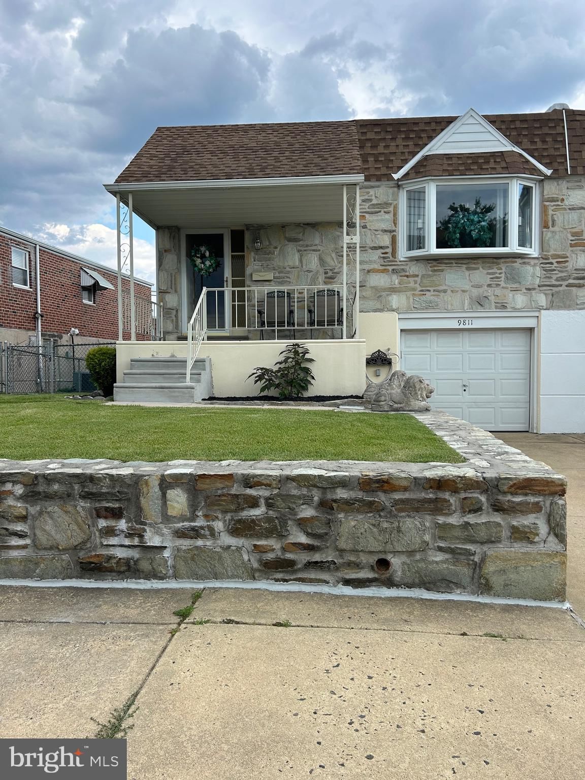 9811 MONTOUR ST, PHILADELPHIA 19115, PA