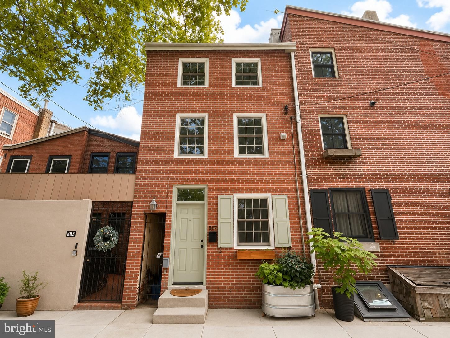 817 S LEITHGOW ST, PHILADELPHIA 19147, PA