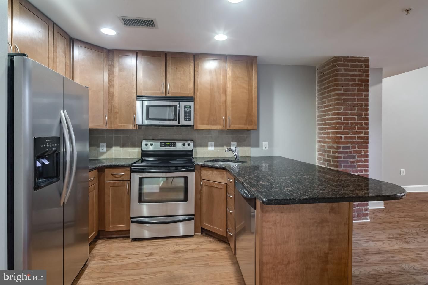 1100 S BROAD STREET #UNIT 15A photograph