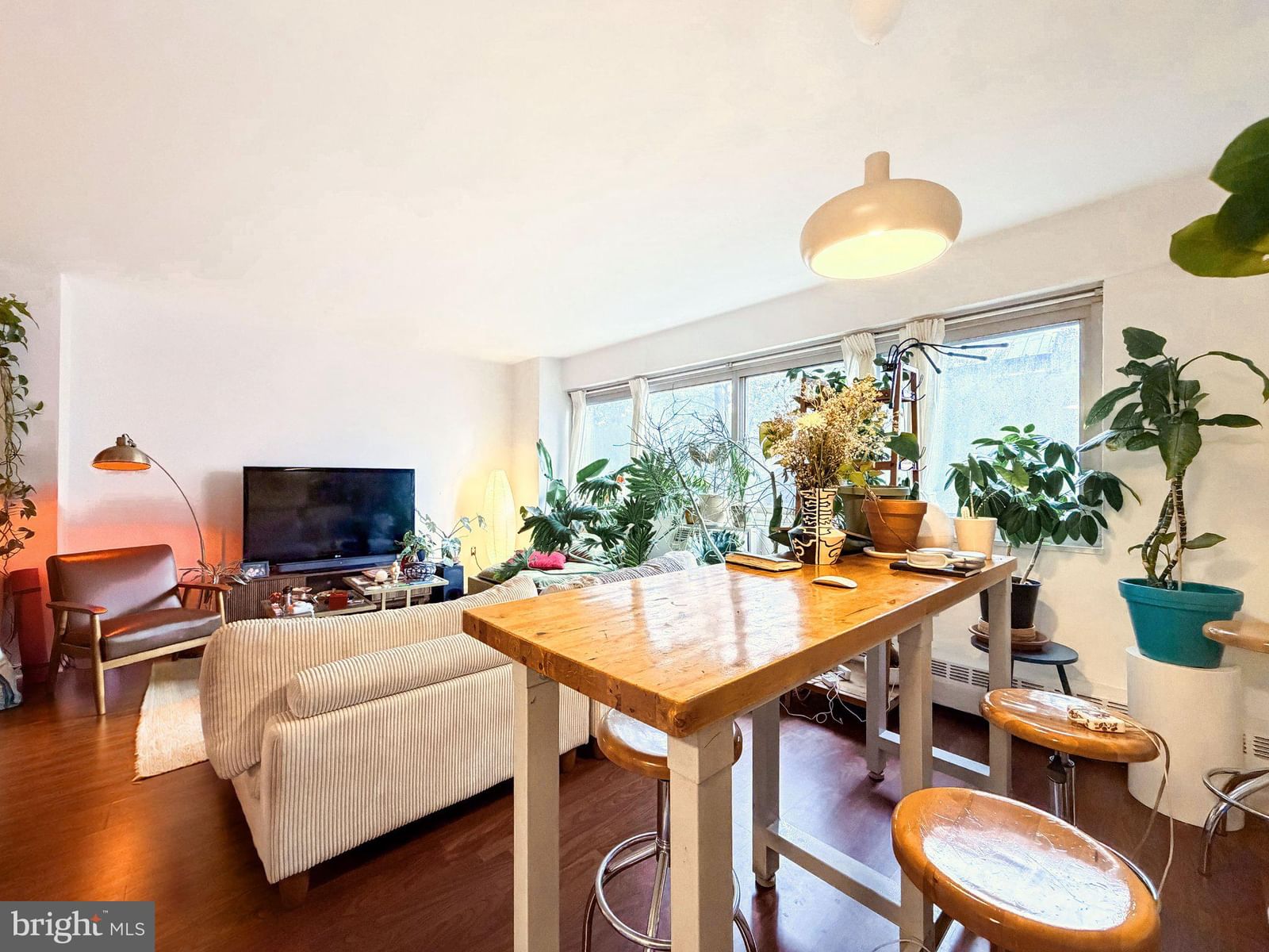 2101 CHESTNUT STREET #417 photograph
