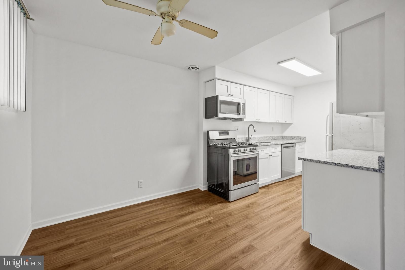 300 BYBERRY ROAD #L6 photograph