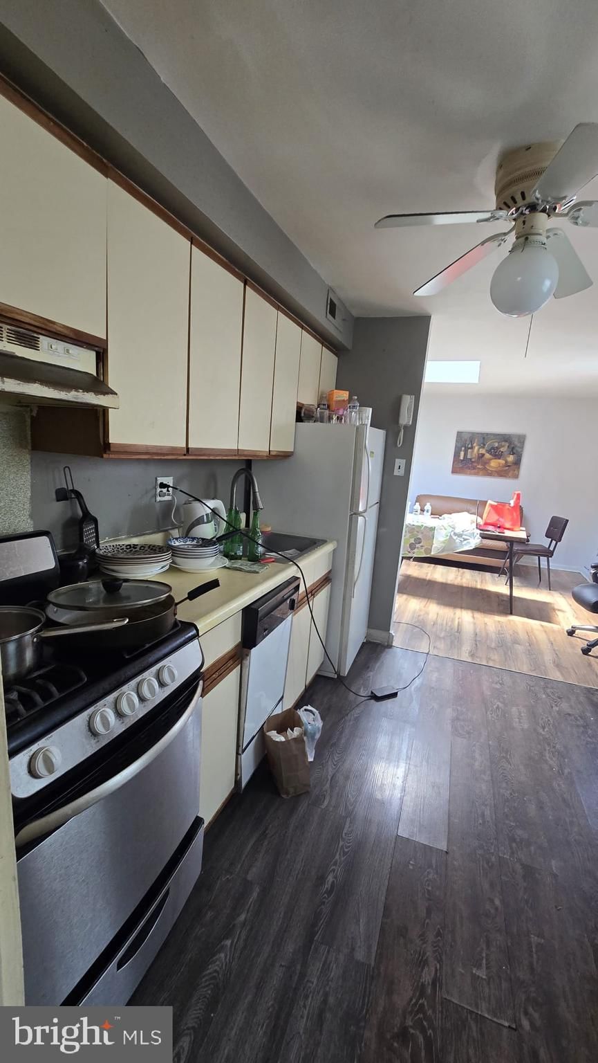 9712 BUSTLETON AVENUE #38 photograph