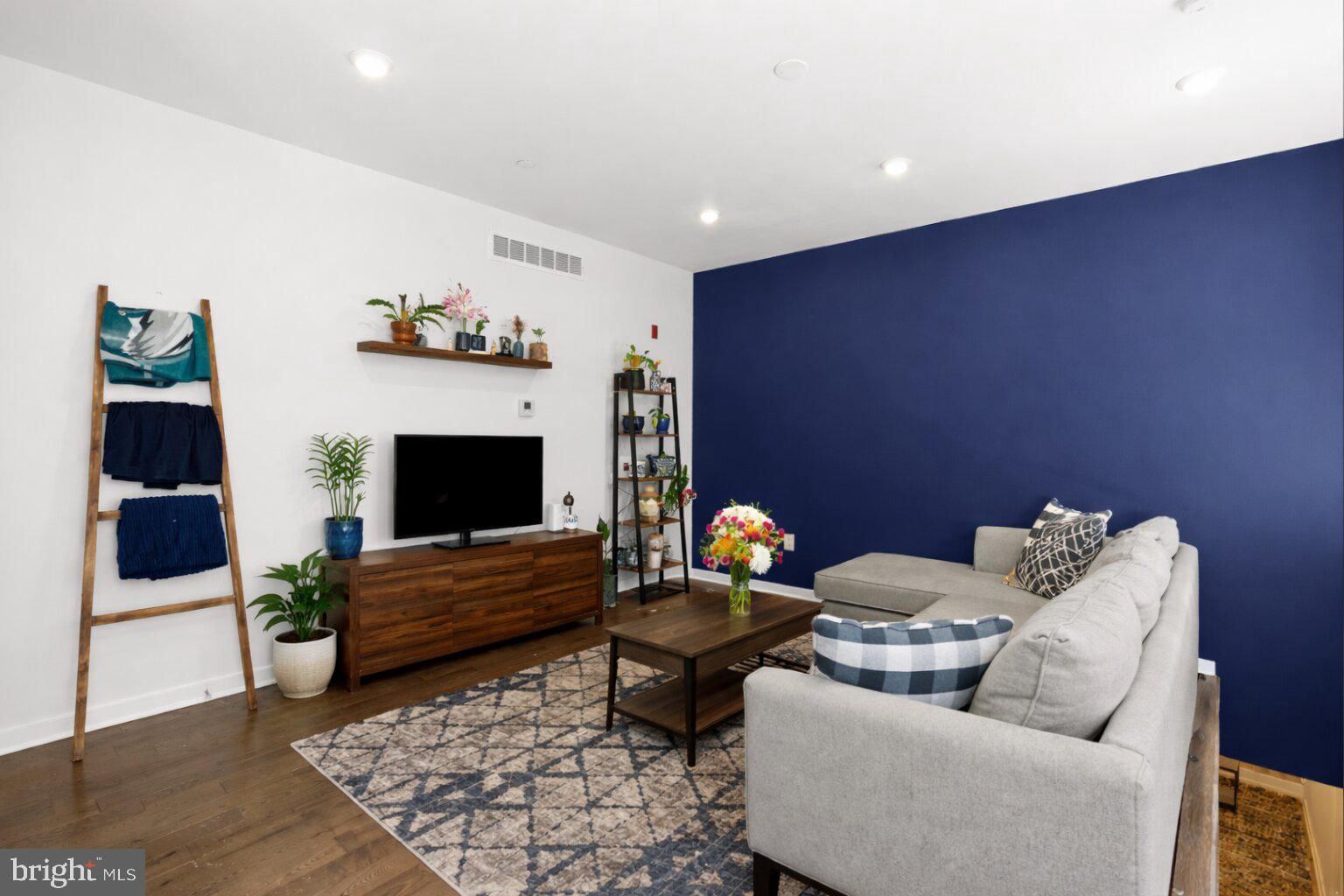 1213 N 15TH STREET #A photograph