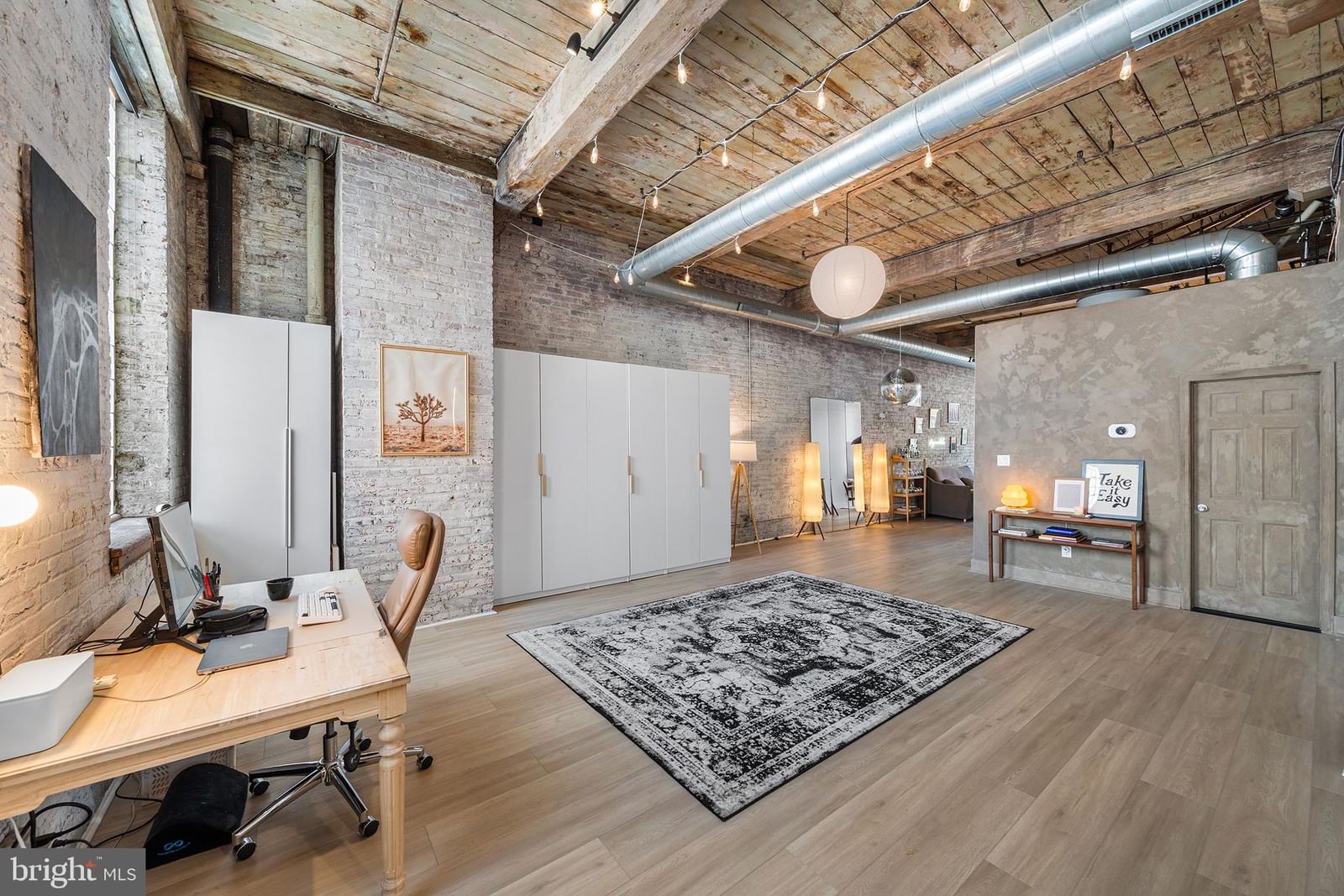 1100 SHACKAMAXON STREET #2F photograph
