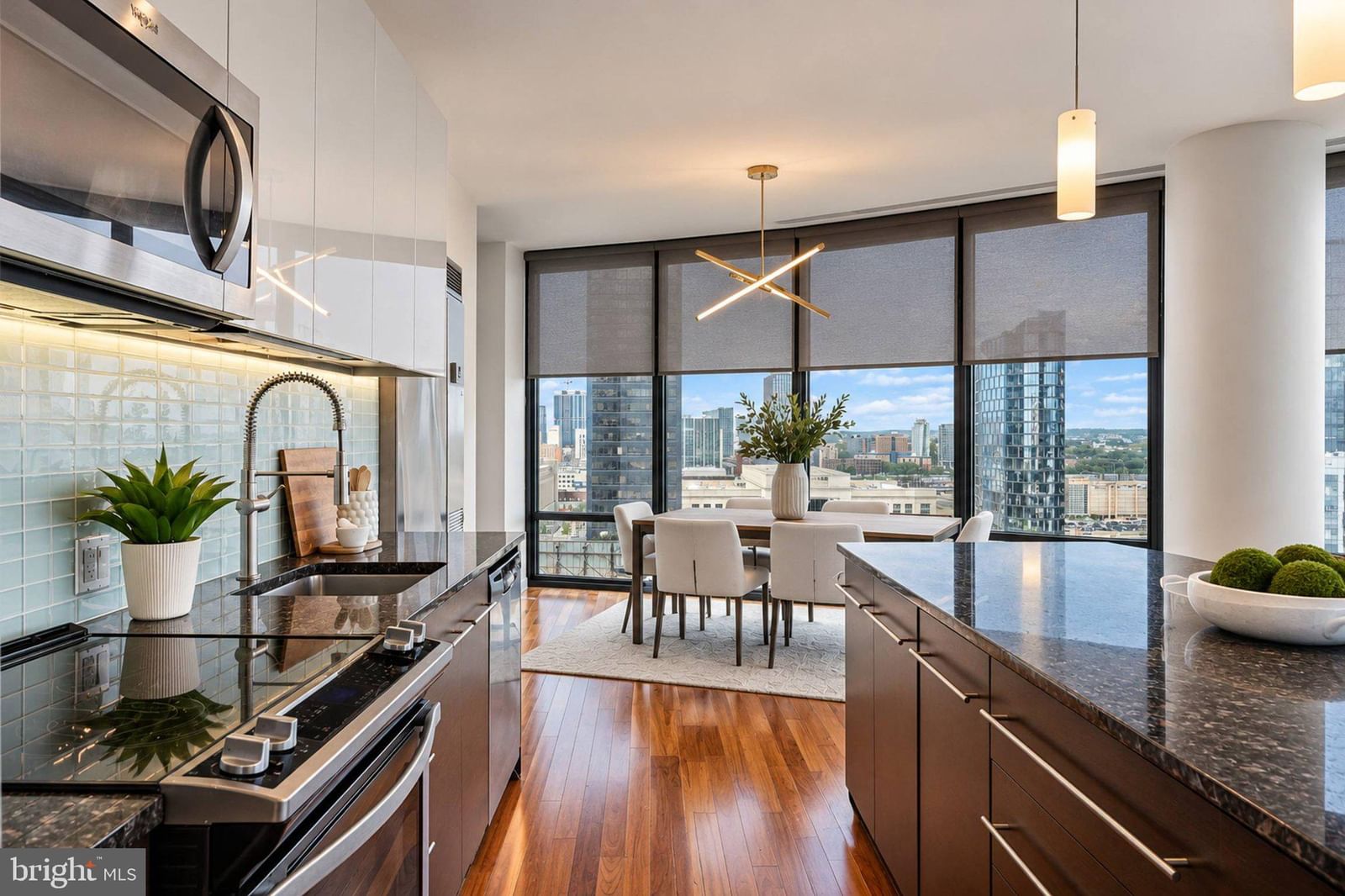 2101 MARKET STREET #1702 photograph