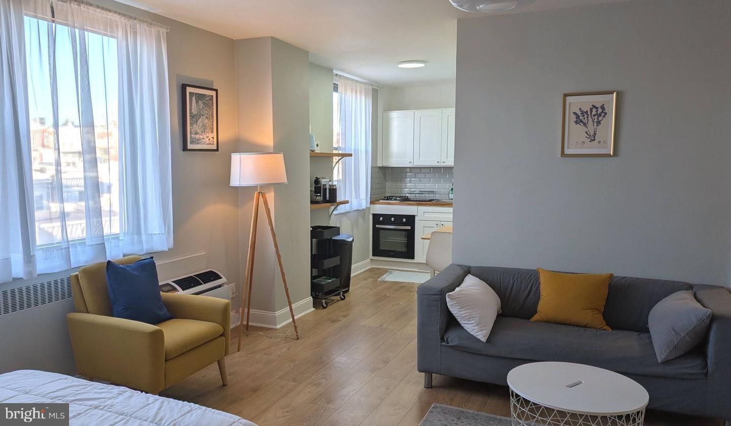 2601 PENNSYLVANIA AVENUE #403 photograph
