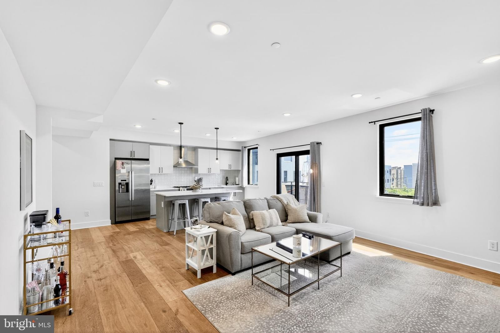 1801 FAIRMOUNT AVENUE #UNIT 303 photograph