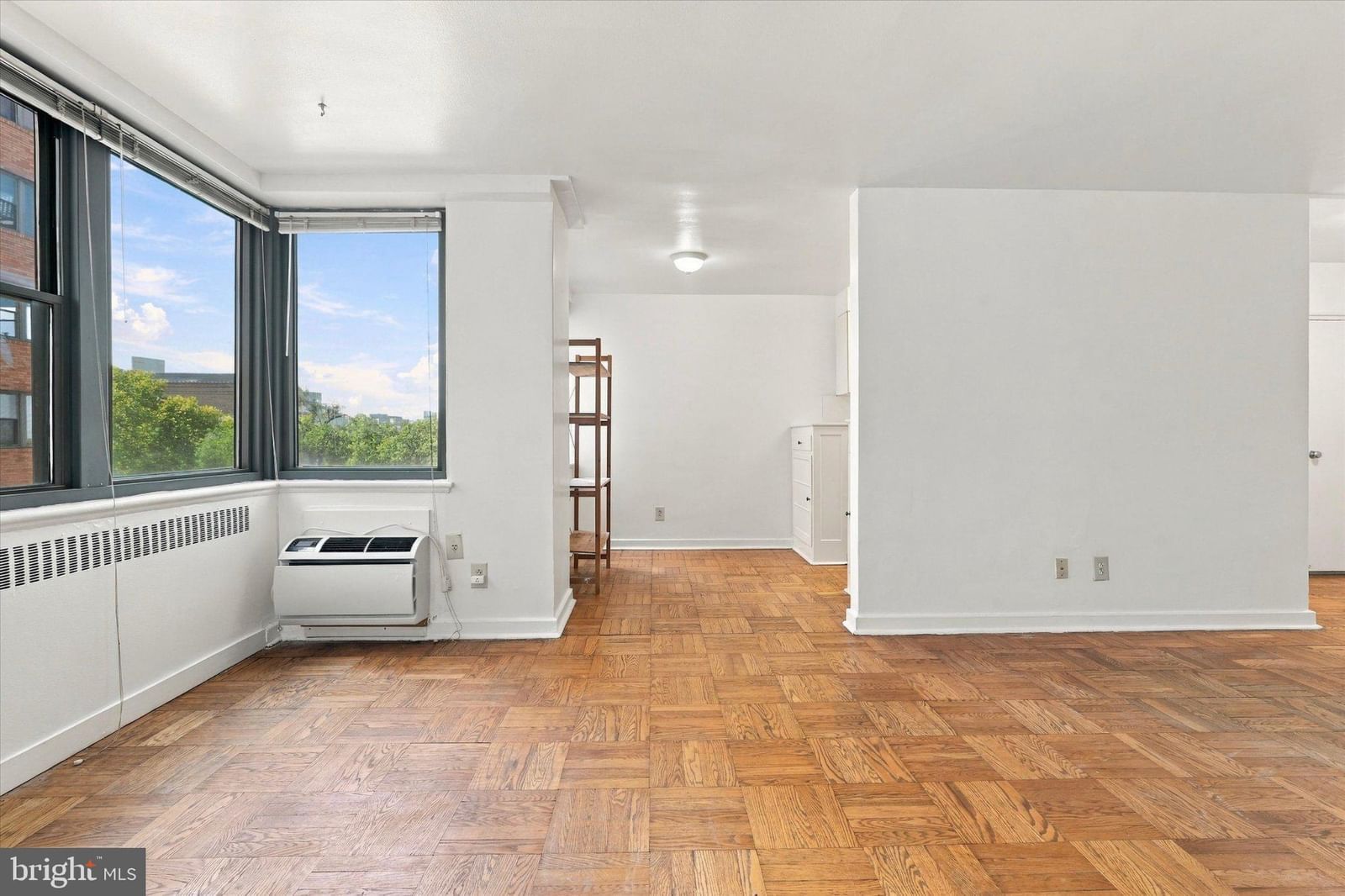 2601 PENNSYLVANIA AVENUE #522 photograph