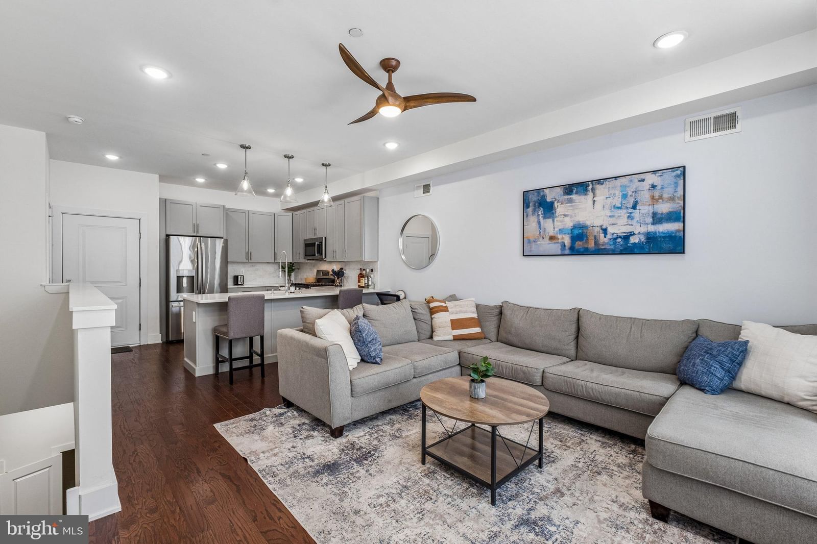 518 W MONTGOMERY AVENUE #6 photograph