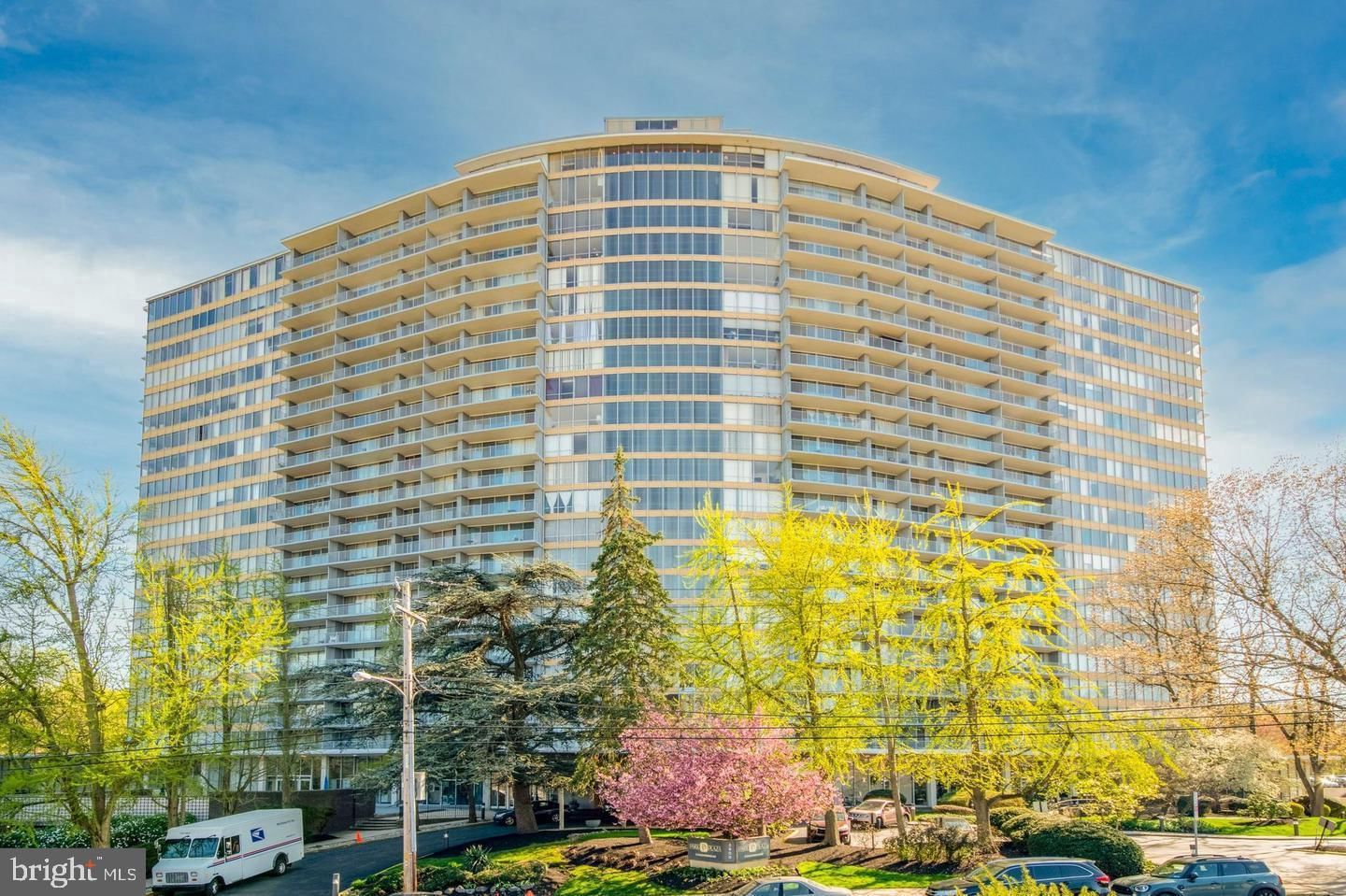 3900 FORD ROAD #14K photograph