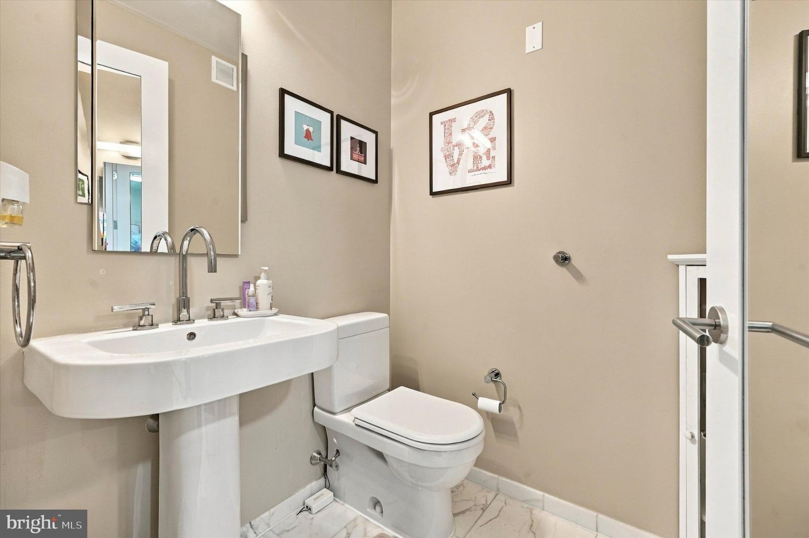 1414 S PENN SQUARE #22H photograph