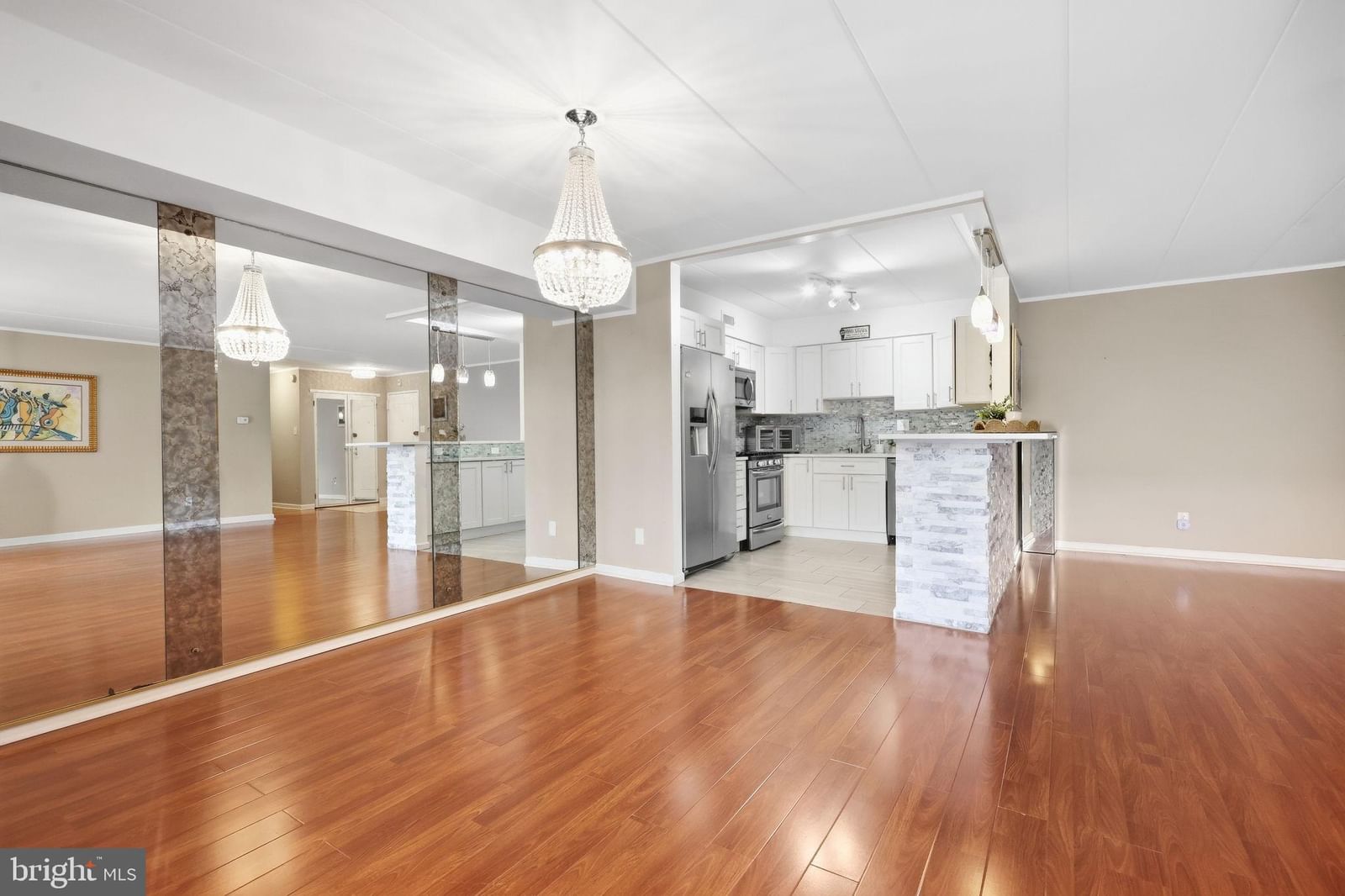 8920 KREWSTOWN ROAD #215 photograph