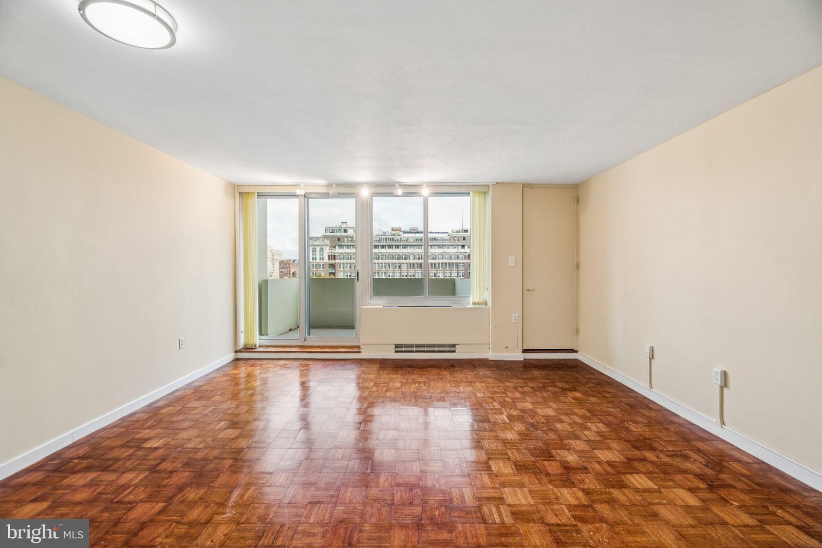 604 S WASHINGTON SQUARE #1308 photograph