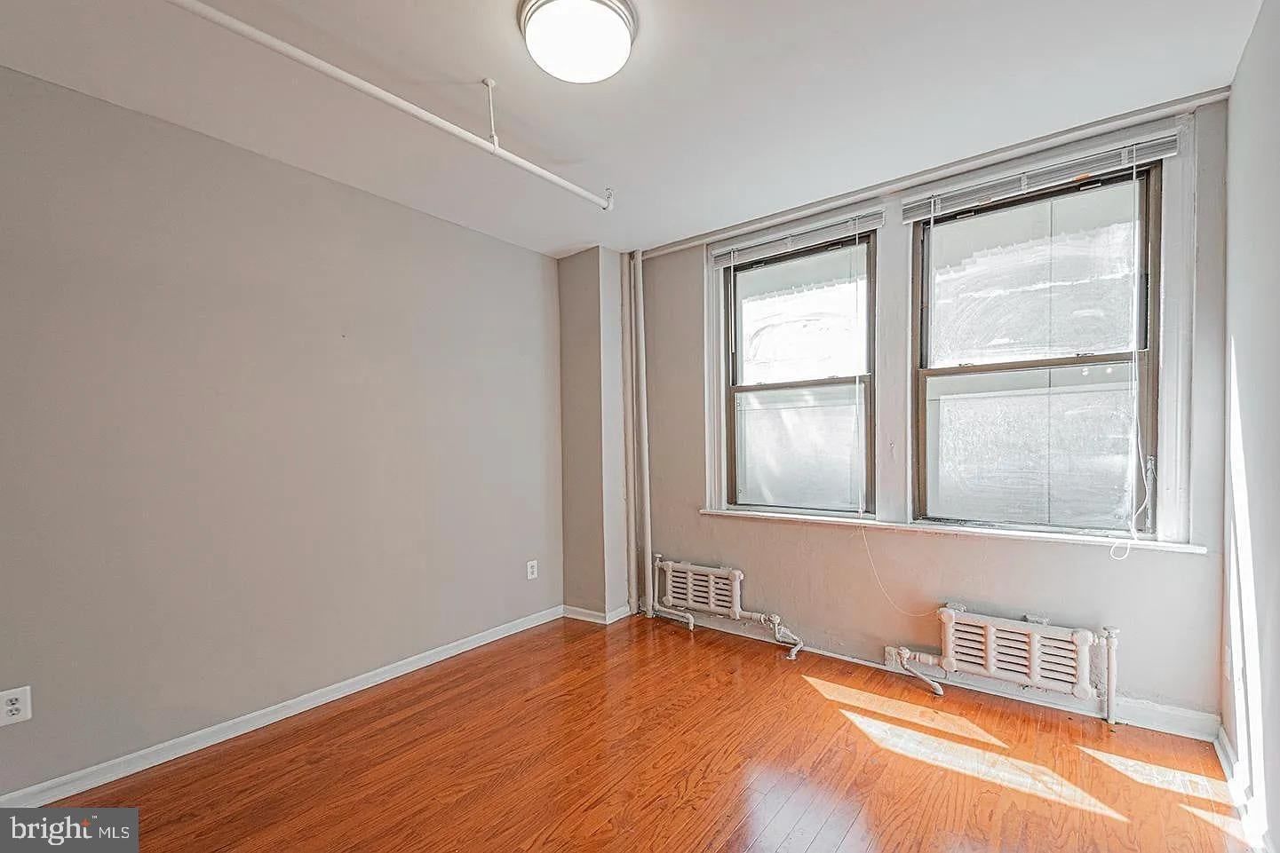 1324 LOCUST STREET #207 photograph