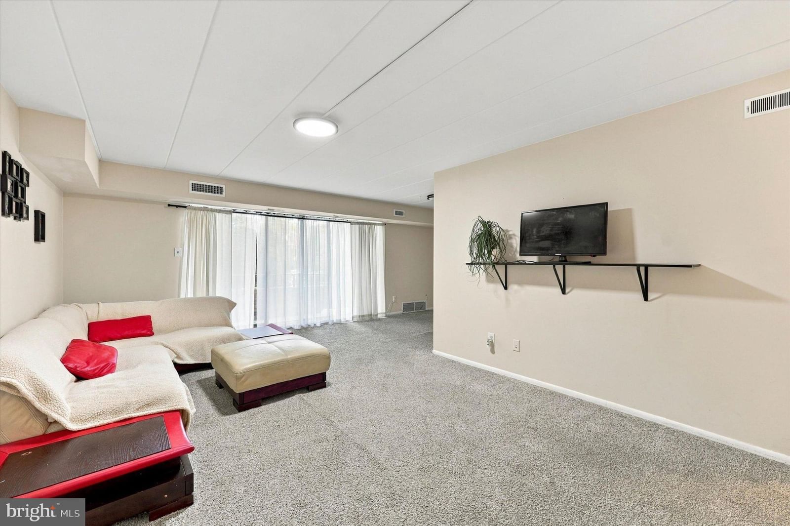 8910 KREWSTOWN ROAD #113 photograph