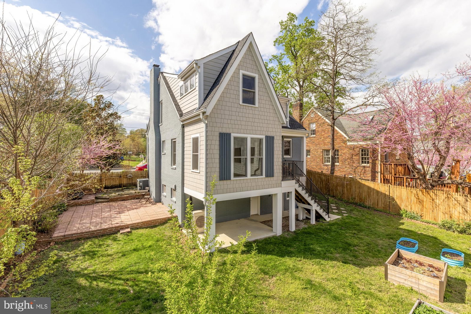 1621 N QUINCY ST, ARLINGTON 22207, VA