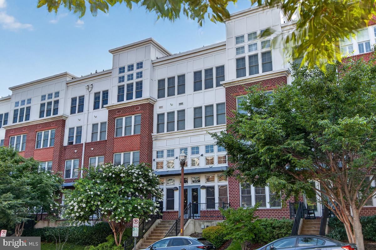 1418 N RHODES ST, ARLINGTON 22209, VA