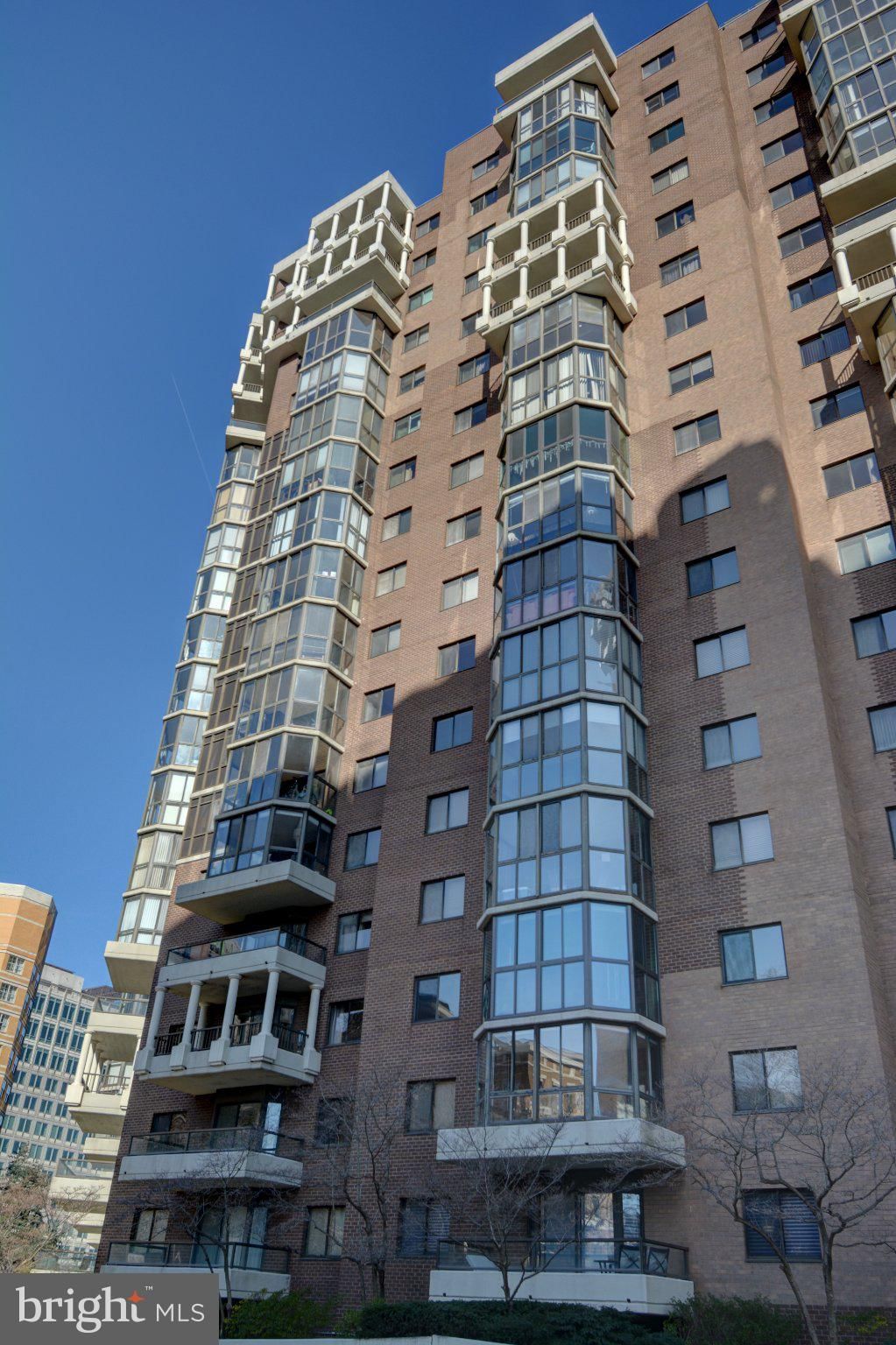1600 N OAK ST, ARLINGTON 22209, VA