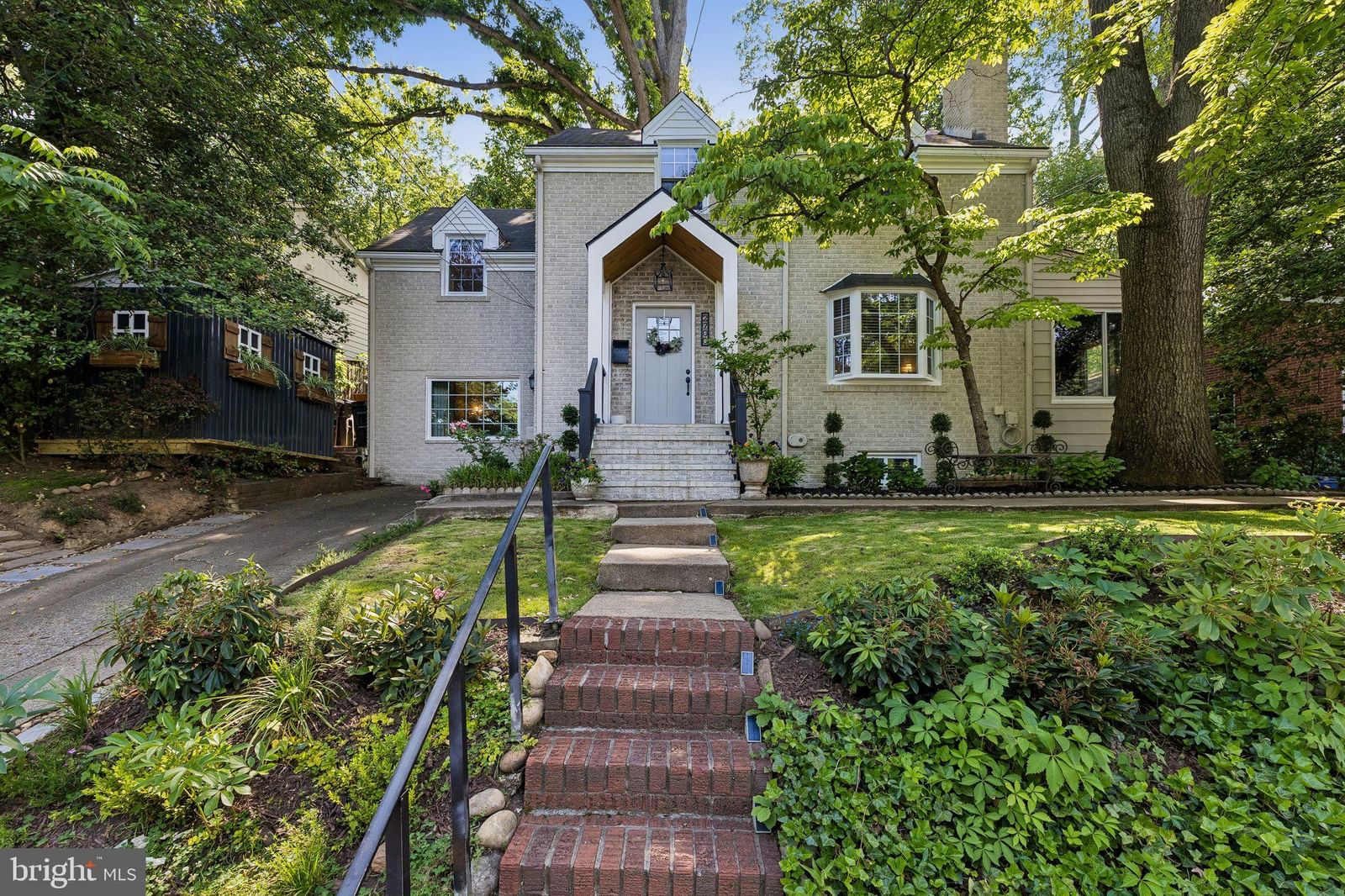 2700 S GRANT ST, ARLINGTON 22202, VA