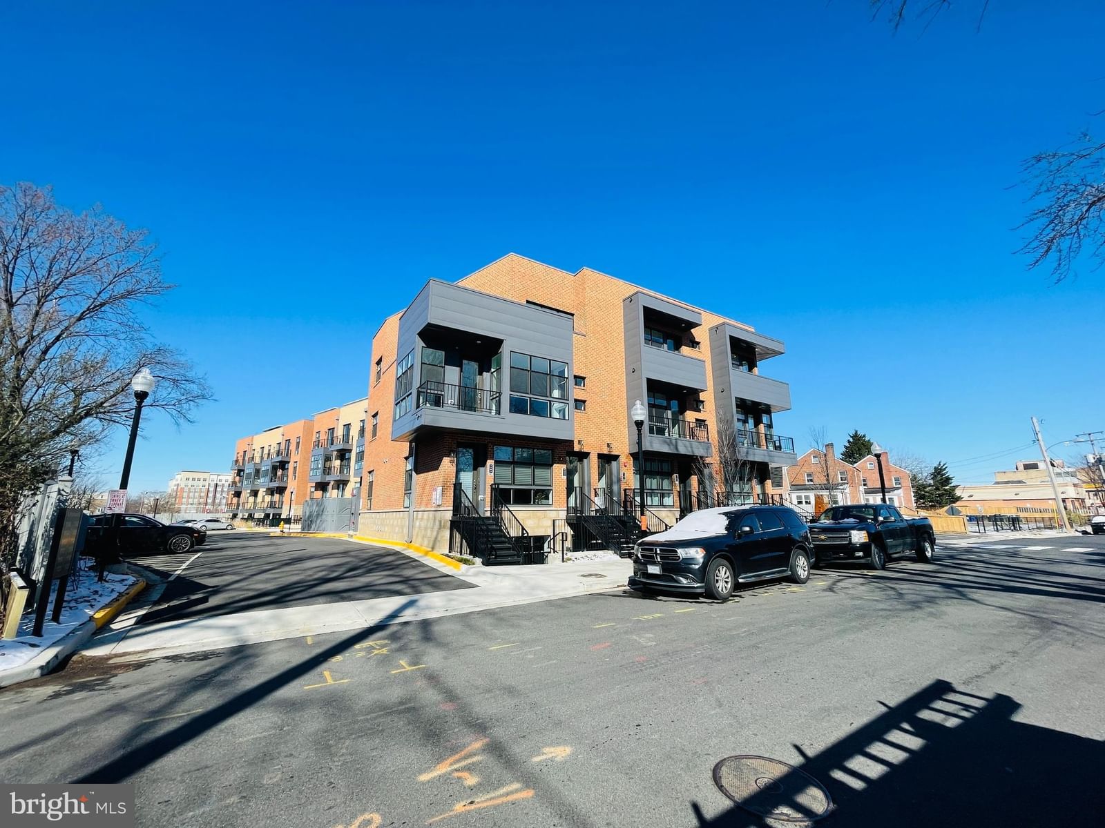 1106 HIGHLAND St #2 photograph