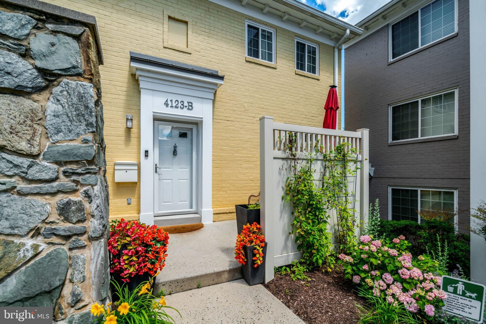 4123 S FOUR MILE RUN DR, ARLINGTON 22204, VA