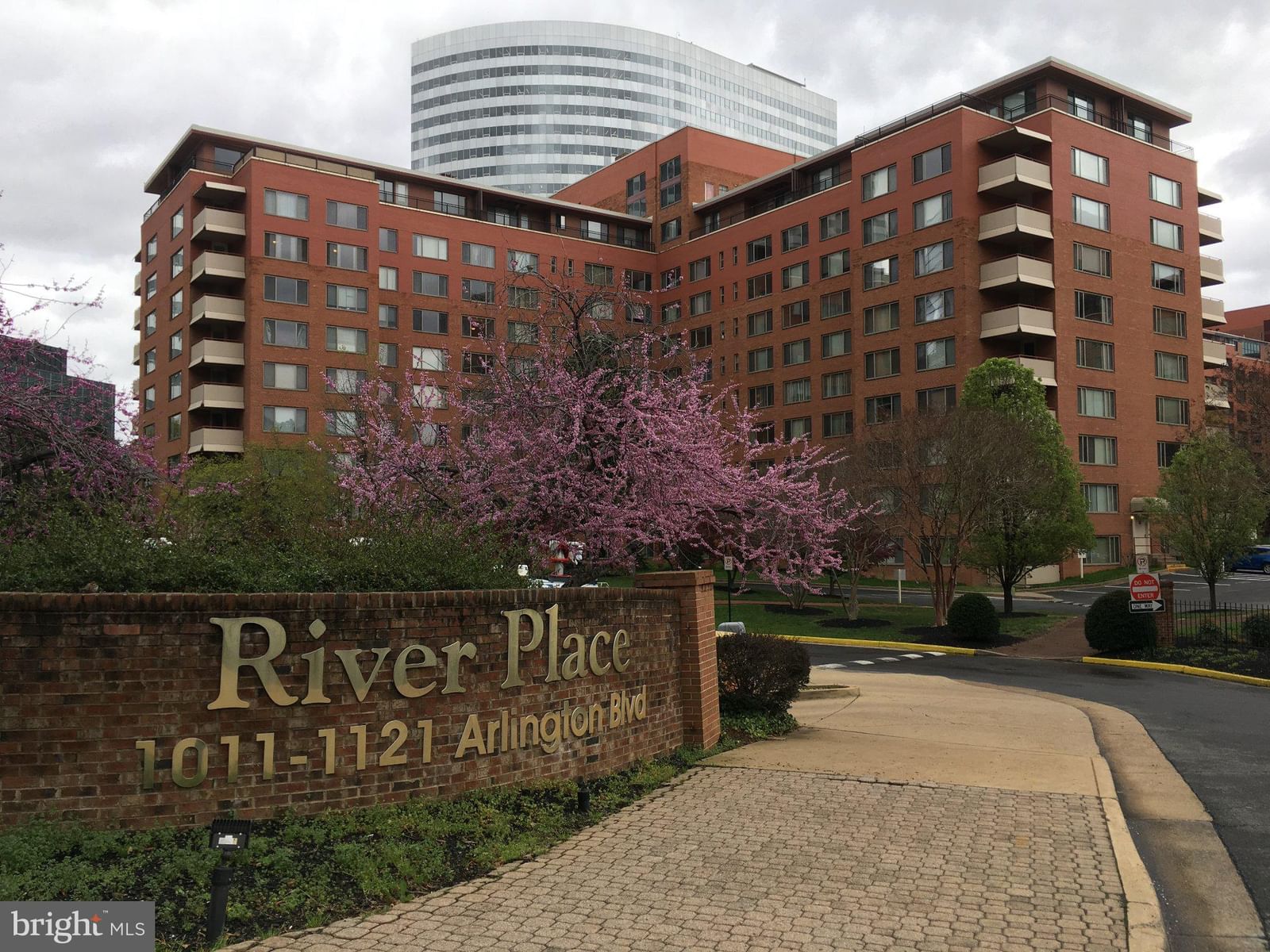 1121 ARLINGTON BLVD, ARLINGTON 22209, VA