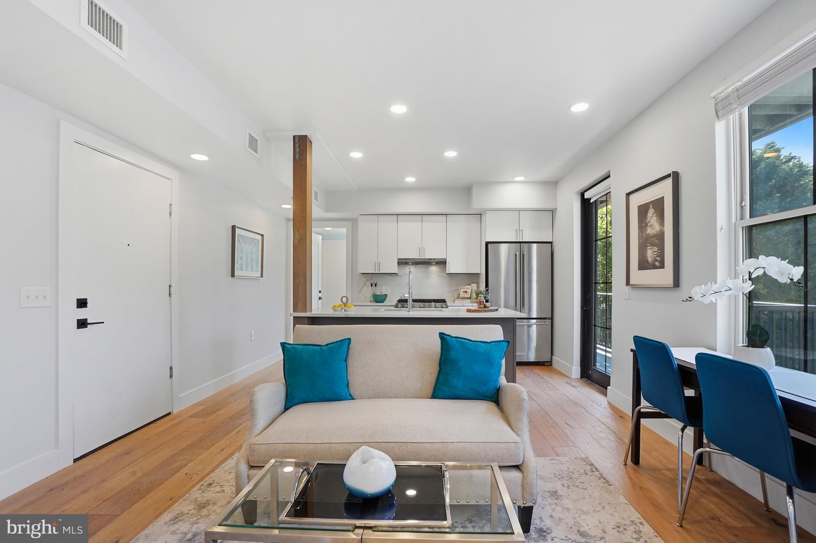 1245 N PIERCE STREET #5 photograph